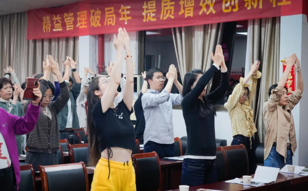 绍兴晚报：城东医院中医夜校再次开课